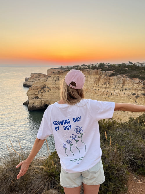 GROWING DAY BY DAY TEE RAW GREEN