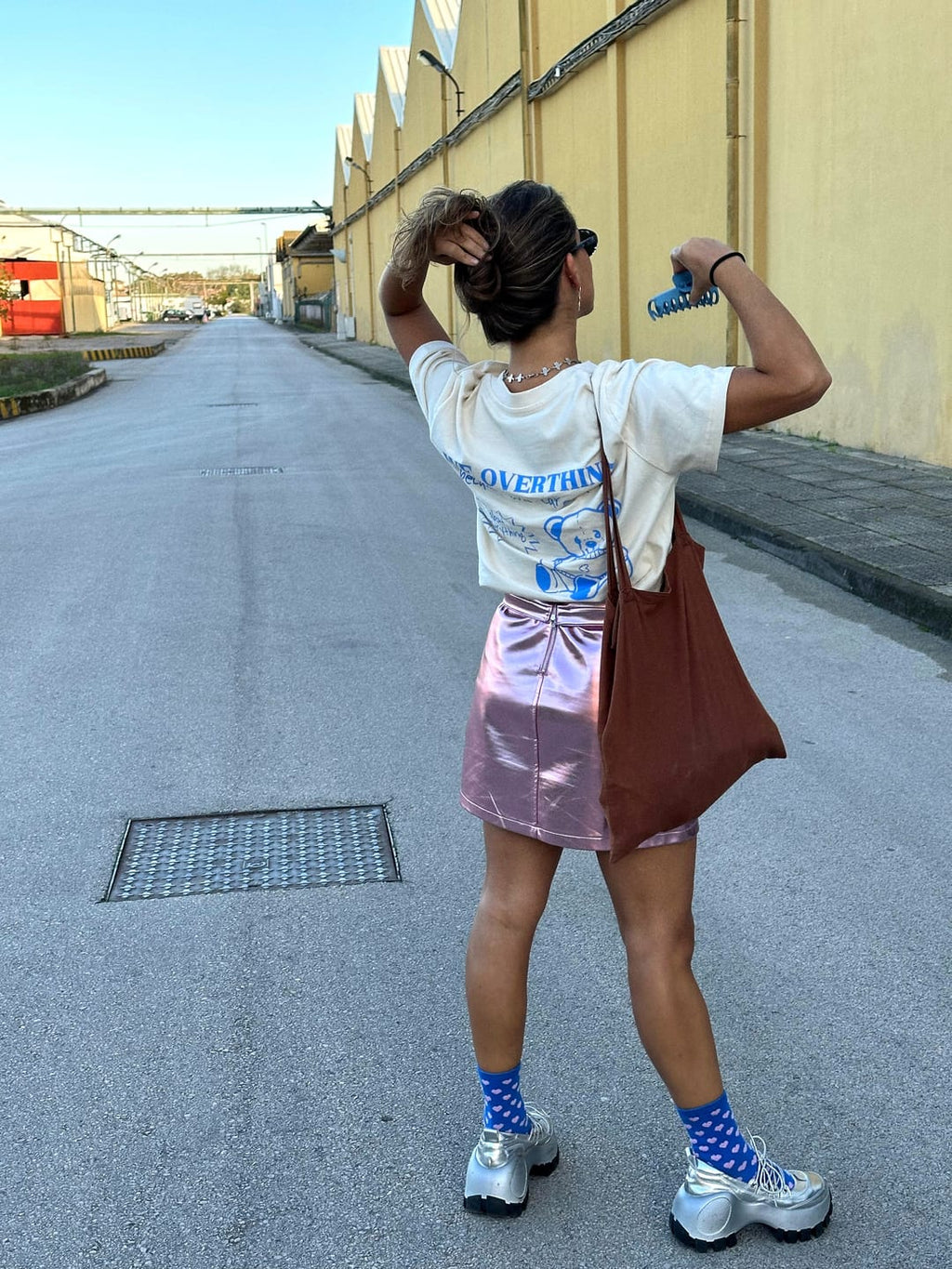 OVERTHINKERS TEE RAW