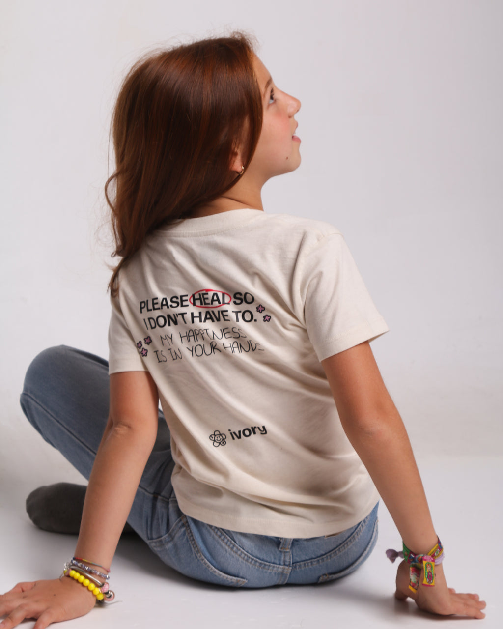 model: Model is 1,30m / 4'3" wearing size 7-8