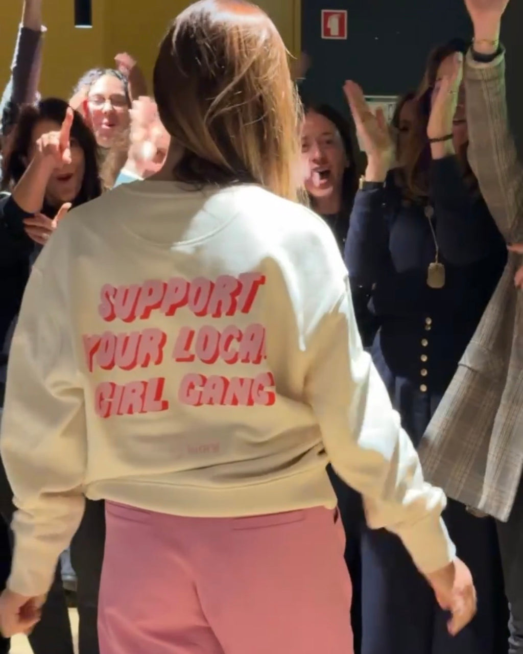 model: Model is 1,75m / 5'9" wearing size S