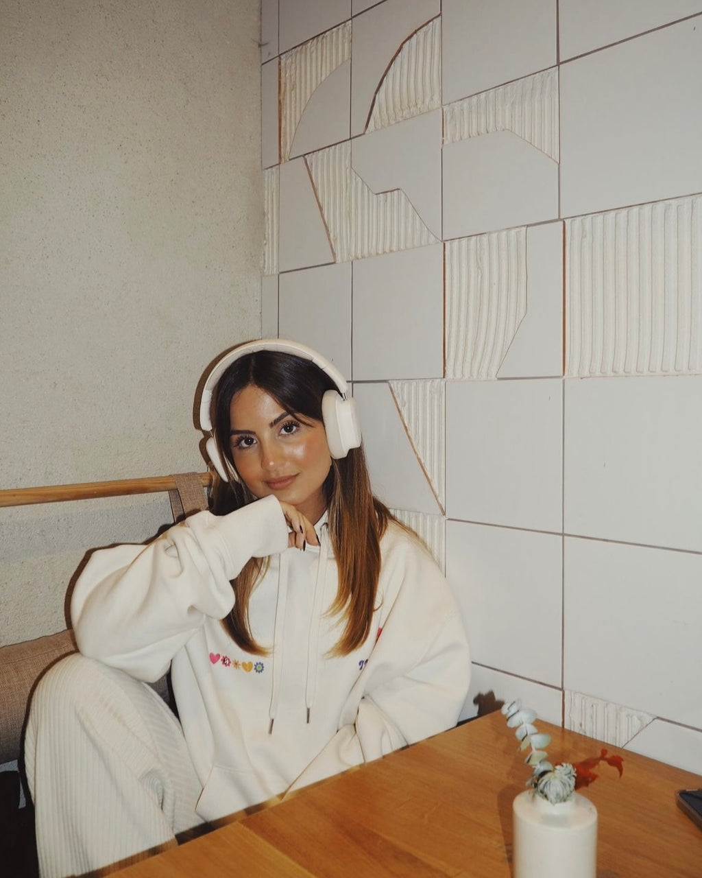 EVERYONE YOU MEET HOODIE RAW