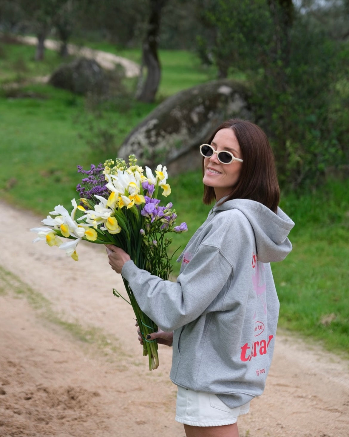 model: Model is 1,60m / 5'3" wearing size XS