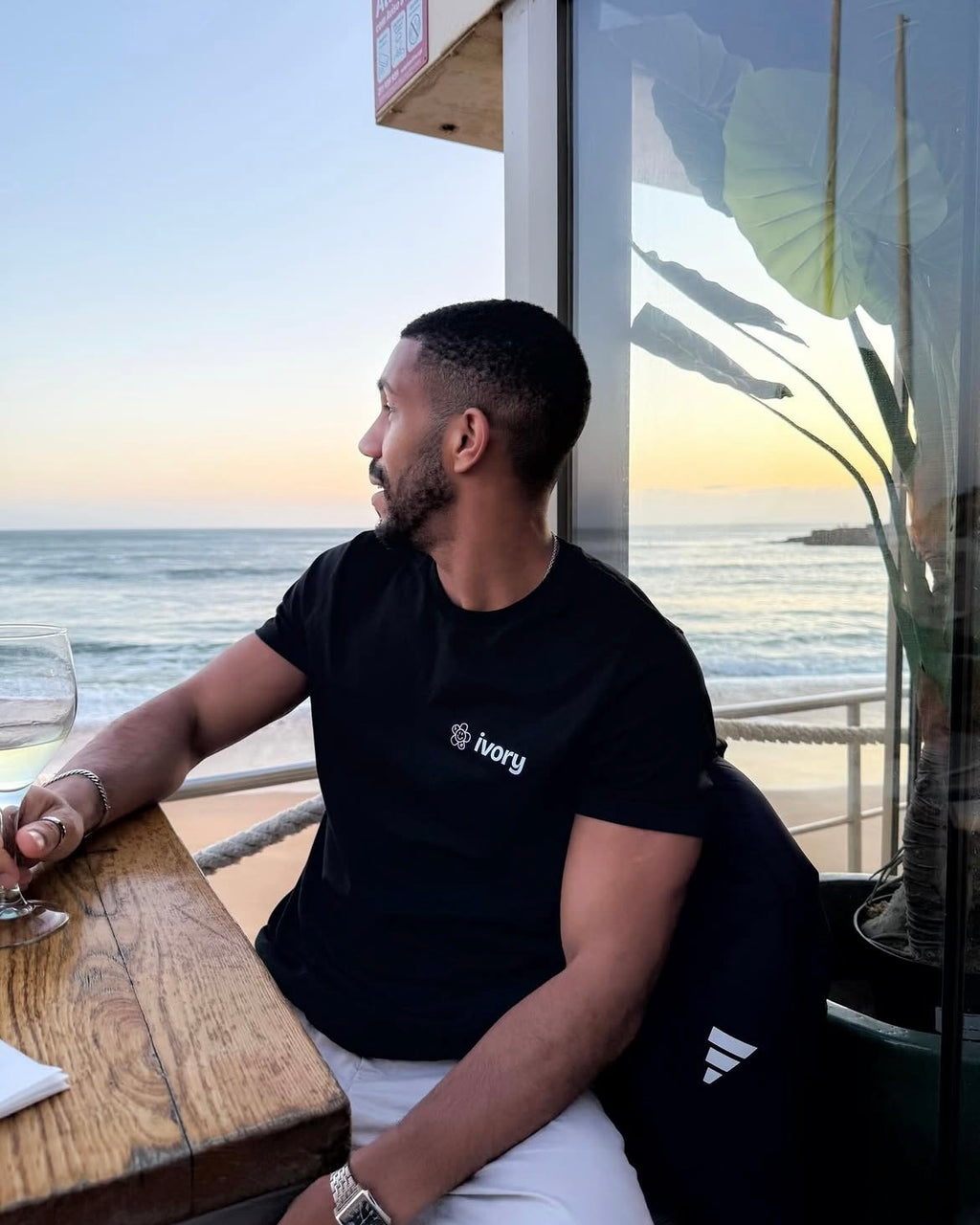 ANXIETY IS A LIAR TEE BLACK PINK