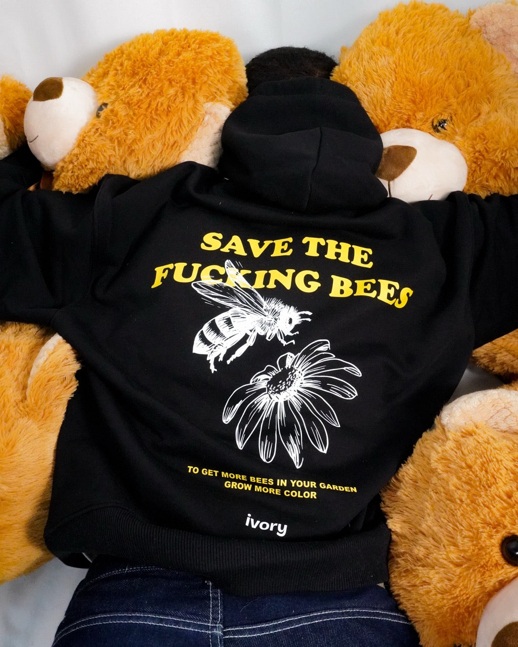 SAVE THE BEES HOODIE BLACK